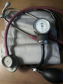 0613181544-sphygmomanometer-bp-cuff-and-stethoscope-naps-june-2018.jpg