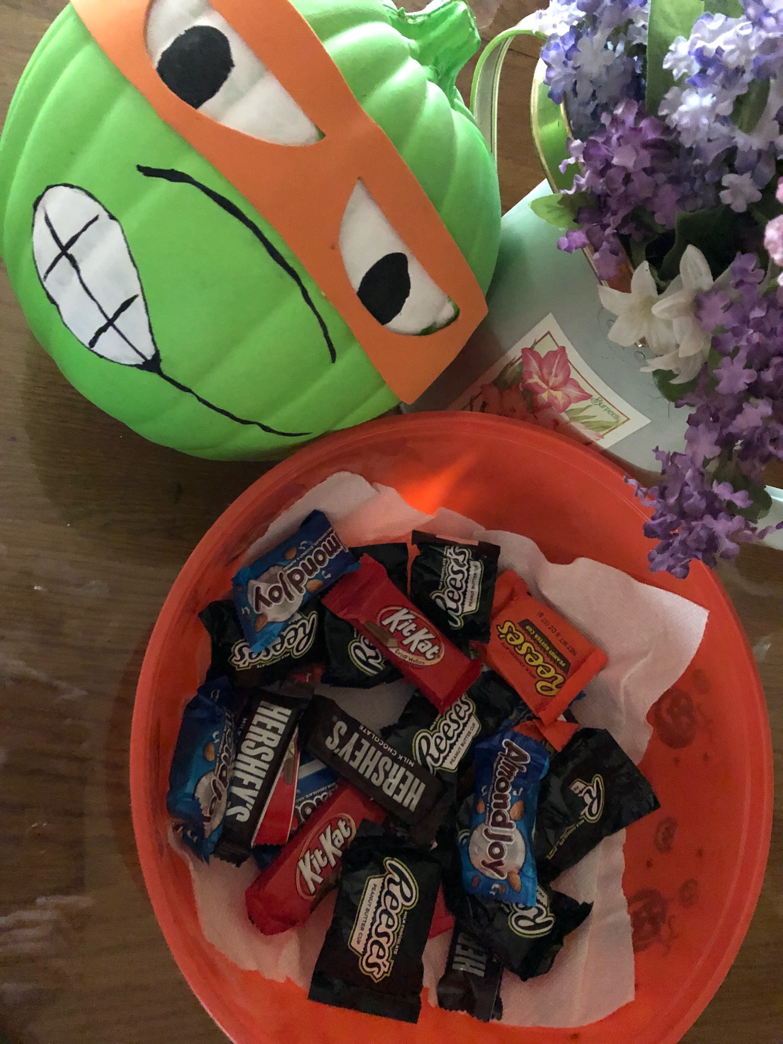 IMG_5199.jpg Halloween candy NAPS 2 B Fit October 2018
